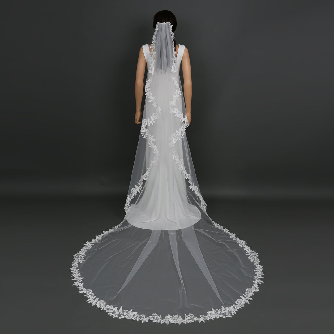 FS6217-AC bridal veil with added crystal accents, full view.