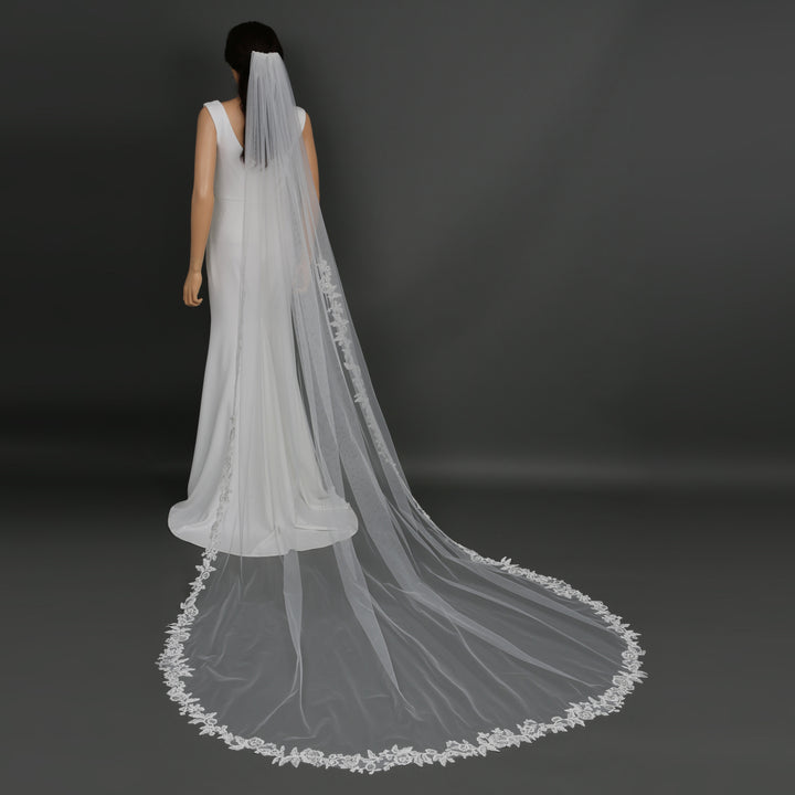 FS6217 bridal veil styled on model, side view.