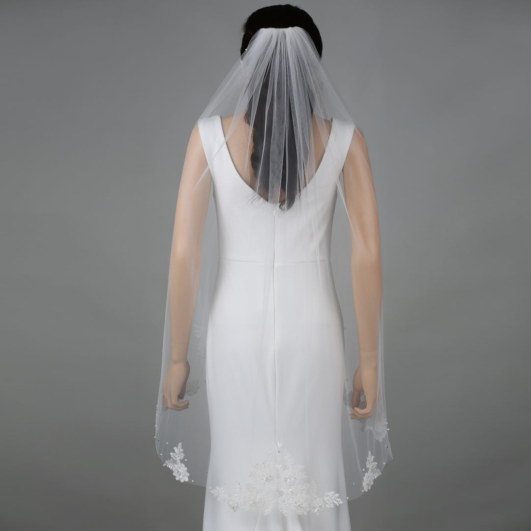 FS6219 veil styled on model, showcasing elegant drape.