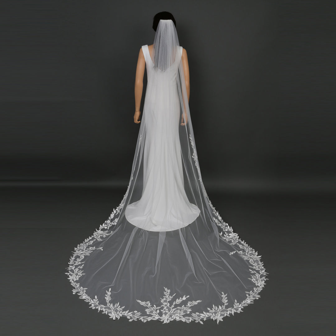 FS6228 bridal veil styled on mannequin, highlighting chapel-length design.