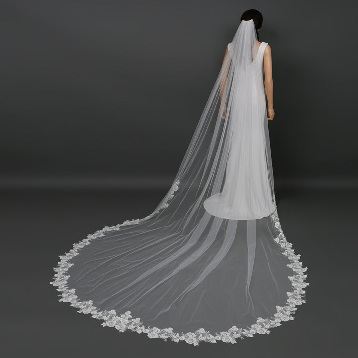 FS6230 bridal veil styled on mannequin, highlighting chapel-length design.