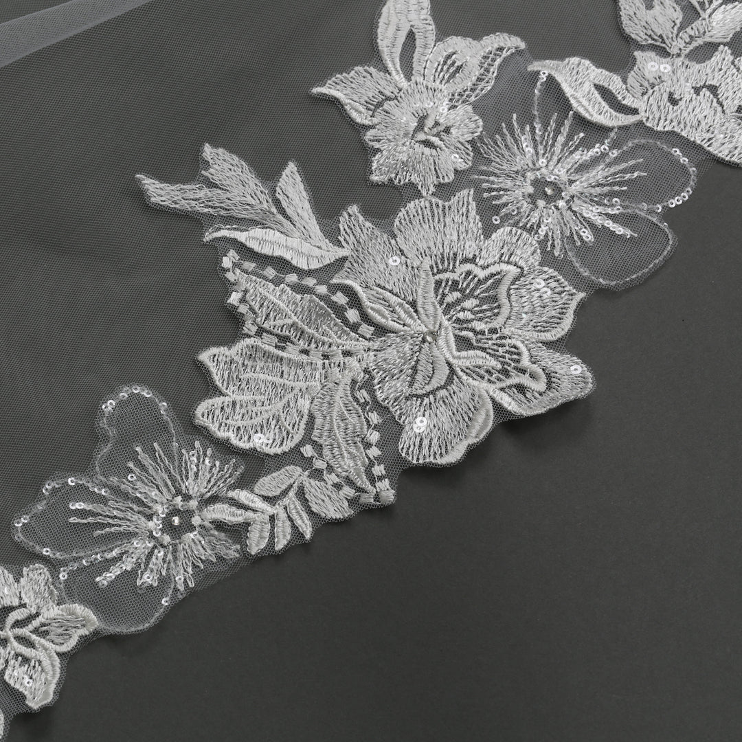 FS6231 elegant floral embroidery in close-up rear view.