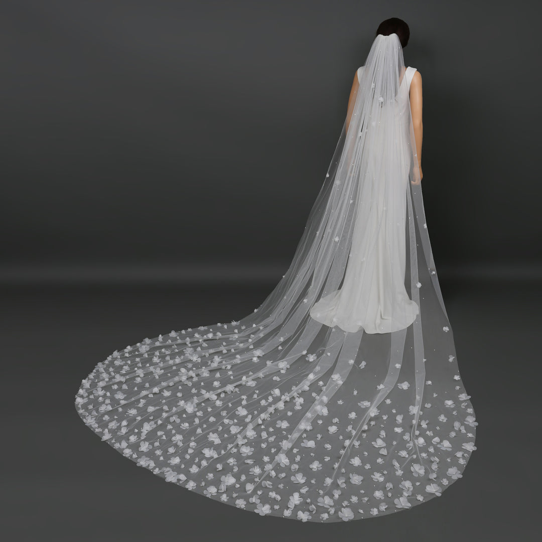 FS6232 mid-length bridal veil with floral lace embroidery, full-length view.