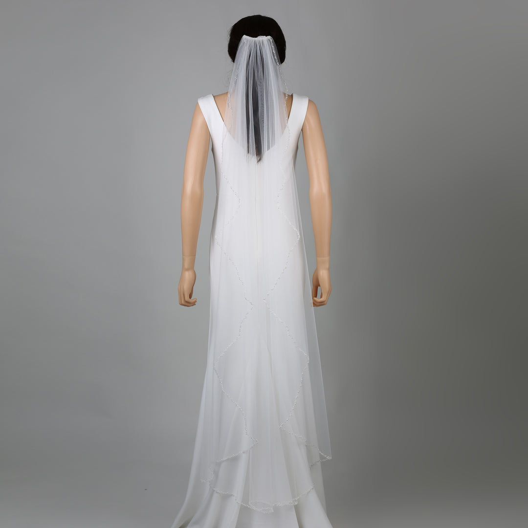 FS6240-AC bridal veil styled on mannequin, highlighting mid-length design.