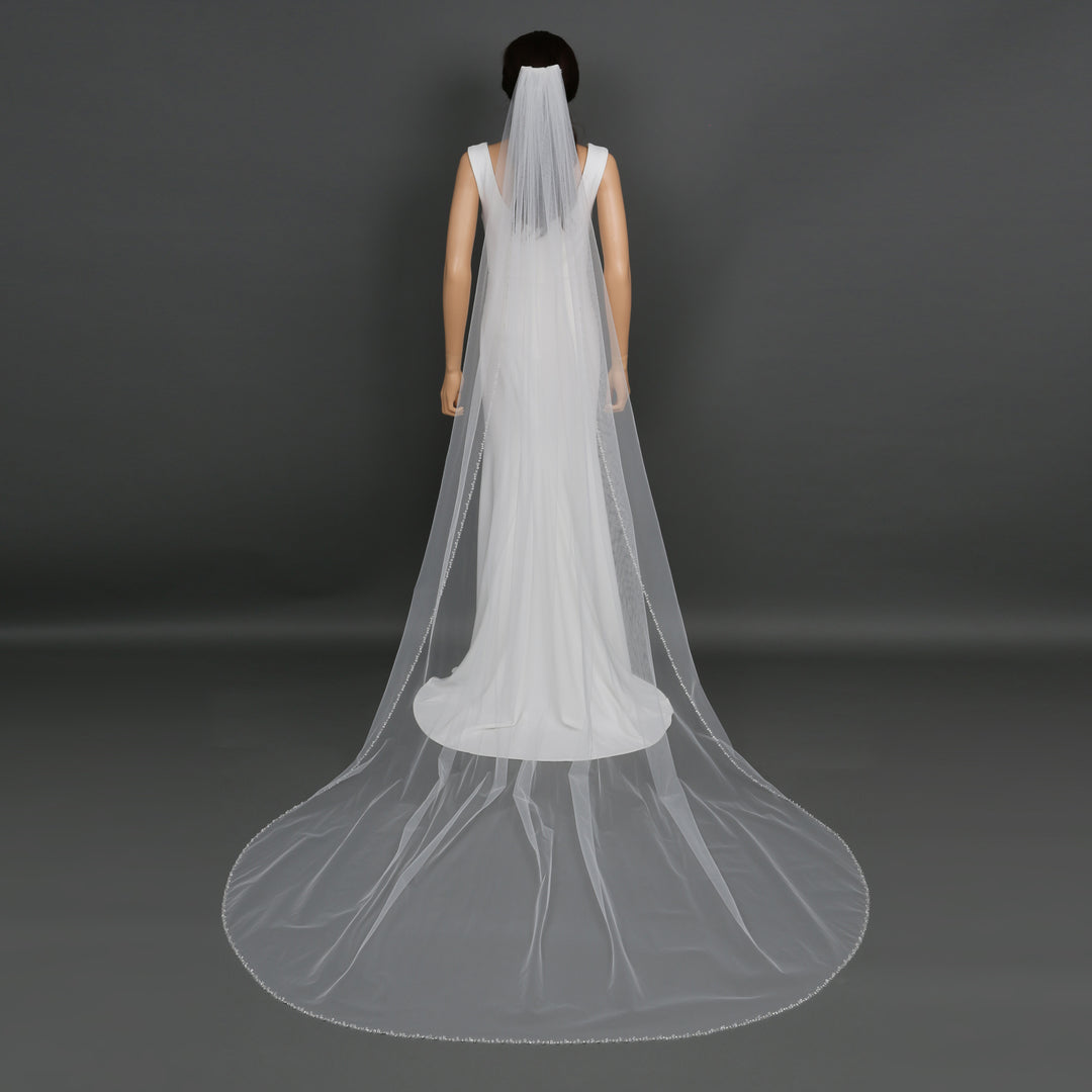 FS6249 bridal veil styled on mannequin, highlighting chapel-length design.