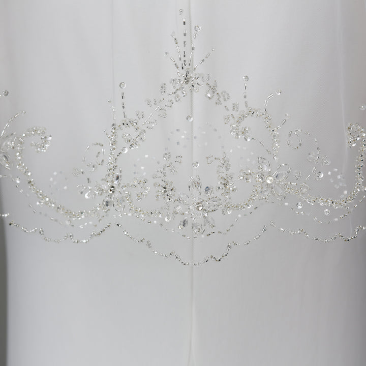 FS6252 side view showcasing flow and scalloped lace edges.