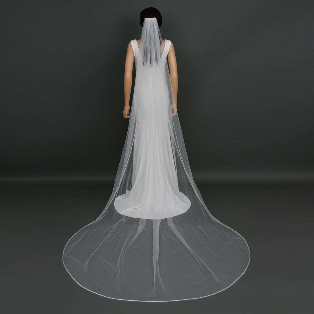 FS6280 bridal veil styled on mannequin, highlighting cathedral-length design.